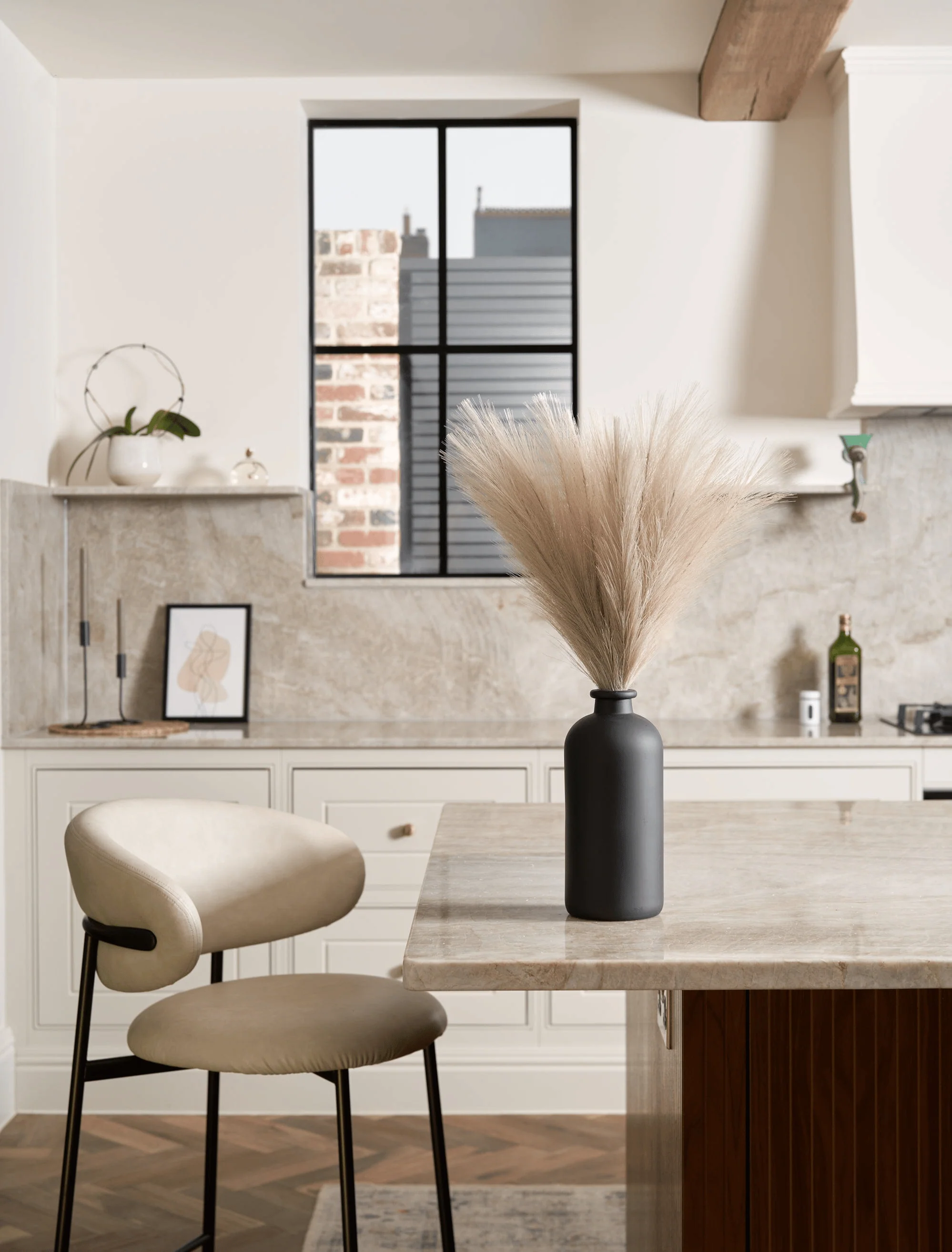 Faux Pampas Grass - Cream (5 Stems) - Image 3